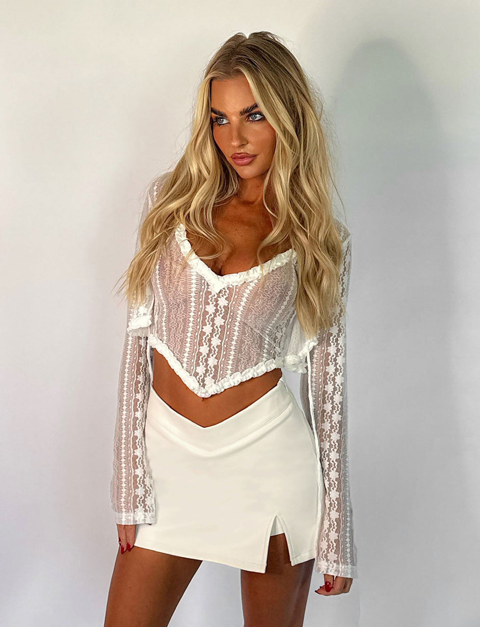 SOPHA TWO PIECE TOP - WHITE NO EDIT